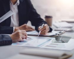 due diligence analyse d'une entreprise PME a remettre en Suisse